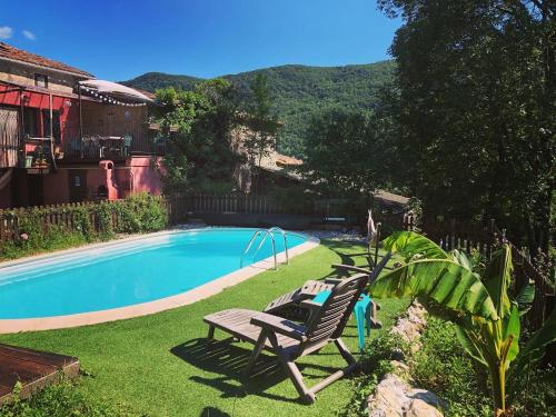 Maison de vacances Gîte Tanagra : Maison avec piscine et vue exceptionnelle Garrigue Roquefort-les-Cascades