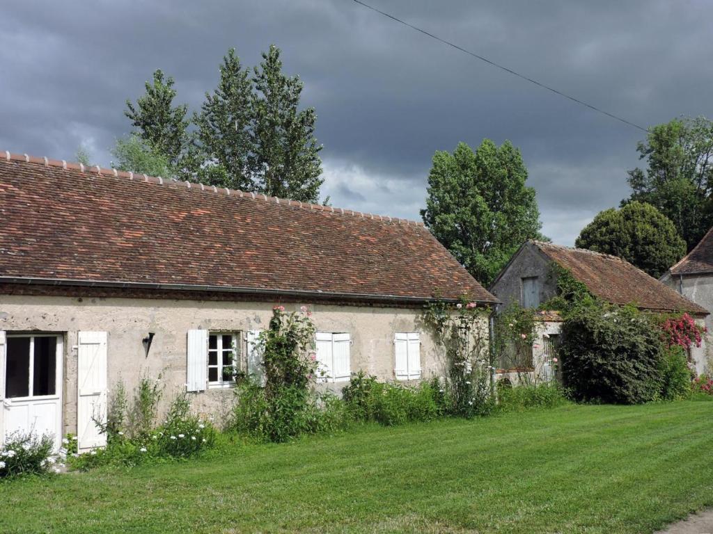 Maison de vacances Gîte Treteau, 2 pièces, 2 personnes - FR-1-489-64 Chateau de Vesset, 03220 Tréteau