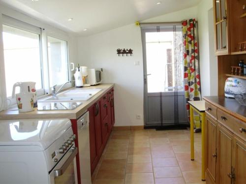 Gîte Vairé, 4 pièces, 6 personnes - FR-1-426-411 Vairé france