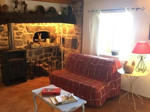 Maison de vacances Gîte Véranne, 2 pièces, 4 personnes - FR-1-496-256 Cubusson n°2791 Véranne