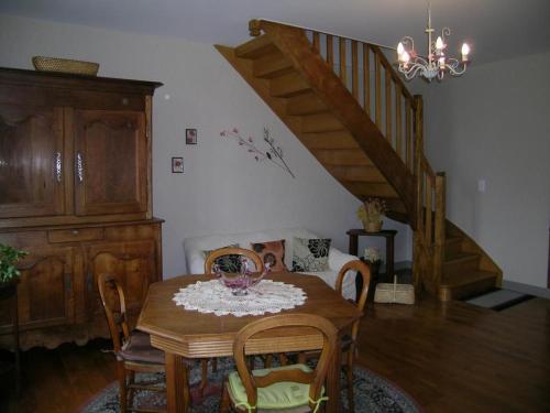 Maison de vacances Gîte Verneix, 4 pièces, 6 personnes - FR-1-489-133 11 rue des Droits de l'Homme Verneix