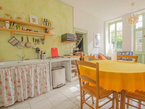 Maison de vacances Gîte Villenauxe-la-Grande, 4 pièces, 6 personnes - FR-1-543-233 22 Rue Galantois Bethon