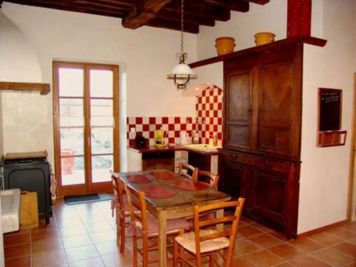 Maison de vacances Gîte Void-Vacon, 4 pièces, 6 personnes - FR-1-585-46 4 rue du Chateau Void