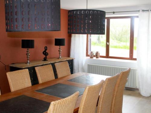 Maison de vacances Gîte Ygrande, 4 pièces, 6 personnes - FR-1-489-148 Pont Lung Ygrande