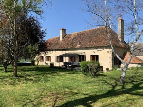 Gîte Ygrande, 4 pièces, 6 personnes - FR-1-489-148 Ygrande france