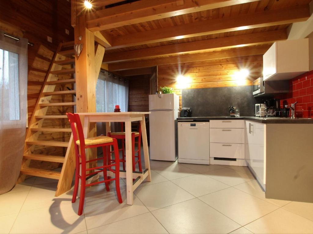 Maison de vacances Gîte Yssingeaux, 2 pièces, 3 personnes - FR-1-582-34 800 le pied de la roue, 43200 Yssingeaux