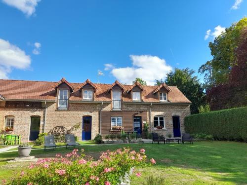 Maisons de vacances Gîtes \ 24 Rue du Haut Buigny-Saint-Maclou