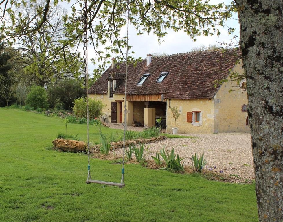 Maisons de vacances Gîtes à l'ombre des chênes La haute Boirie, 41110 Châteauvieux