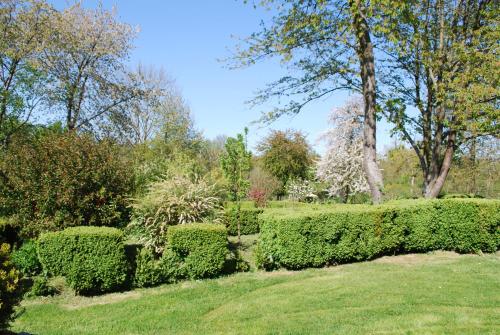 Gites aux Fleurs de Cerises Le Plessis-Luzarches france