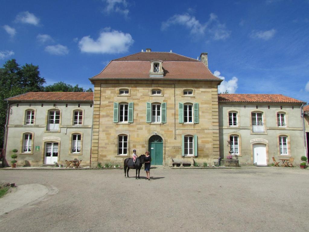 Maison de vacances Gites de Jeand'Heurs Vieux Jeand'heurs, 55000 Lisle-en-Rigault