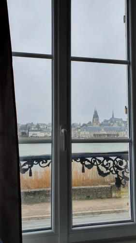 Appartement Gîtes des Cygnes vue sur Loire et linge inclus 16 Quai Aristide Briand Blois