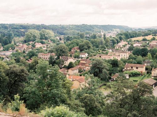 Gîtes du Château Mont d'Onel Couze-et-Saint-Front france