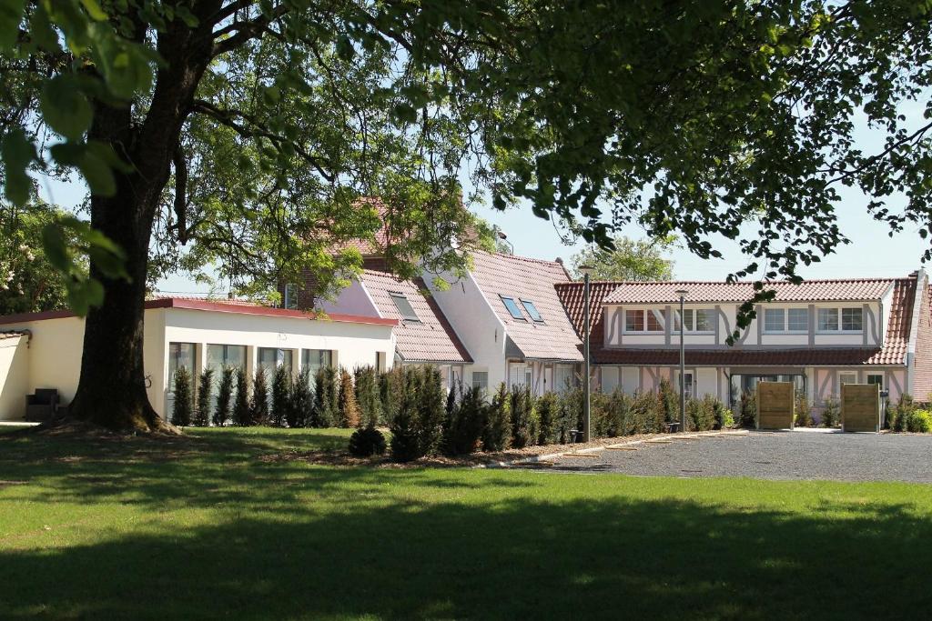 Maisons de vacances Gîtes du Frêne 26 rue hoche, 59139 Wattignies