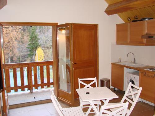 Appartements Gîtes du Presbytère Saint-Dalmas le Selvage Saint-Dalmas-le-Selvage