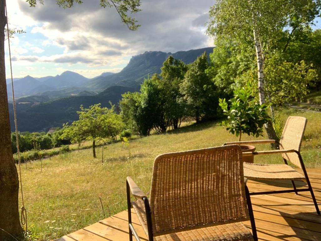 Maison de vacances Gîtes du Puyjovent - Côté Vallée - à 15 minutes de Crest, vue panoramique, calme 2400 Route de Pigeovent, 26400 Piégros-la-Clastre