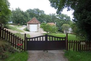 Gîtes Le Moulin du Cluzeau Le Cluzeau 86290 Thollet -1