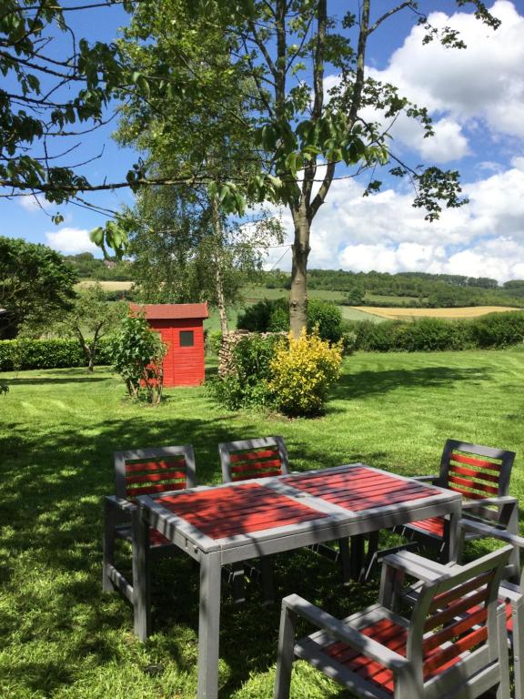 Maison d'hôtes Gîtes Les Amis de l'Authie** 1 Rue du Cantuaire, 62870 Maintenay