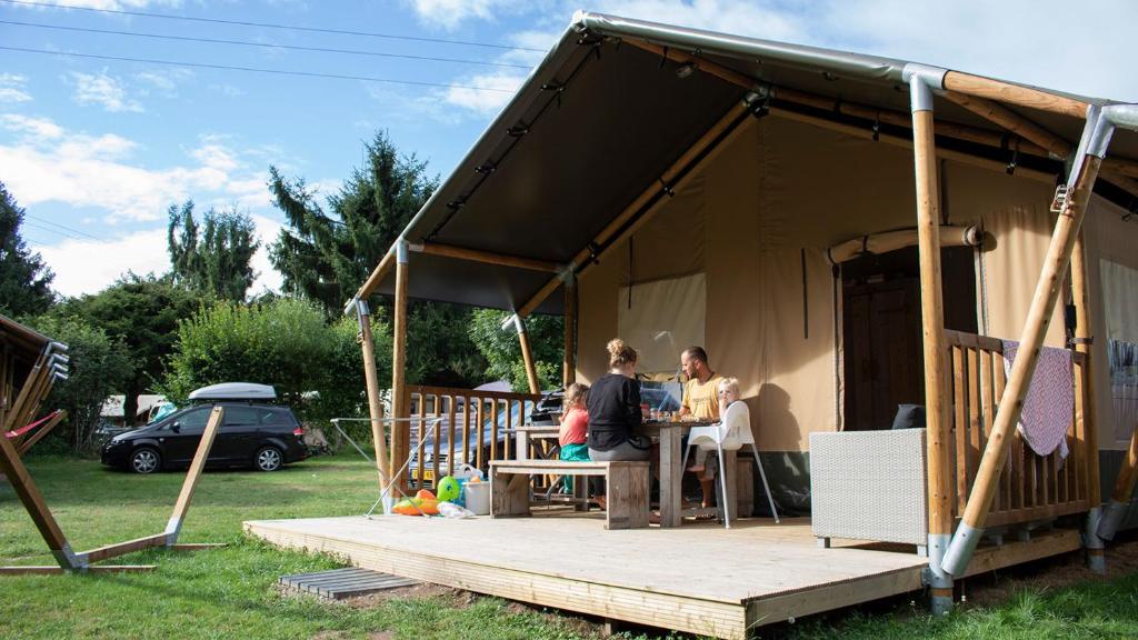 Tente de luxe Glamping the Vosges 21 Rue d'Alsace, 88430 Corcieux