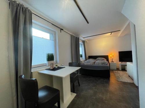 Gleis 12 , kontaktloser 24-7-Check In, barrierefrei ,Smart TV, W-LAN, Parkplatz kostenlos Bückeburg allemagne