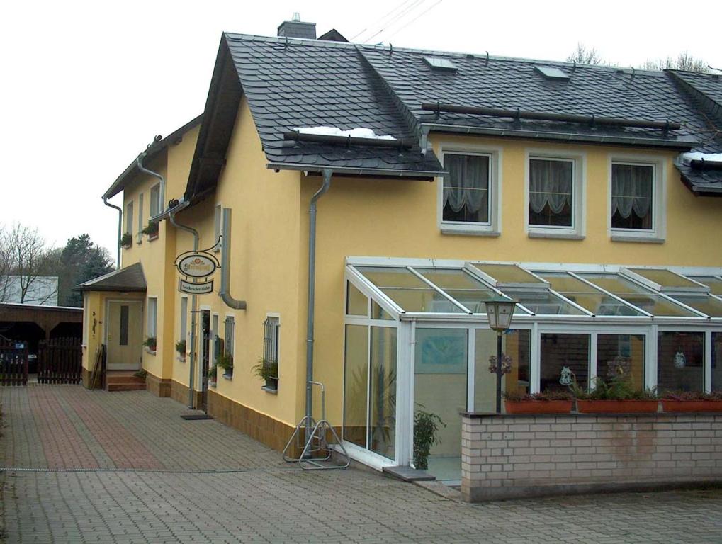 Maison d'hôtes Gockescher Hahn Jocketa, Bergstraße 3, 08543 Pöhl