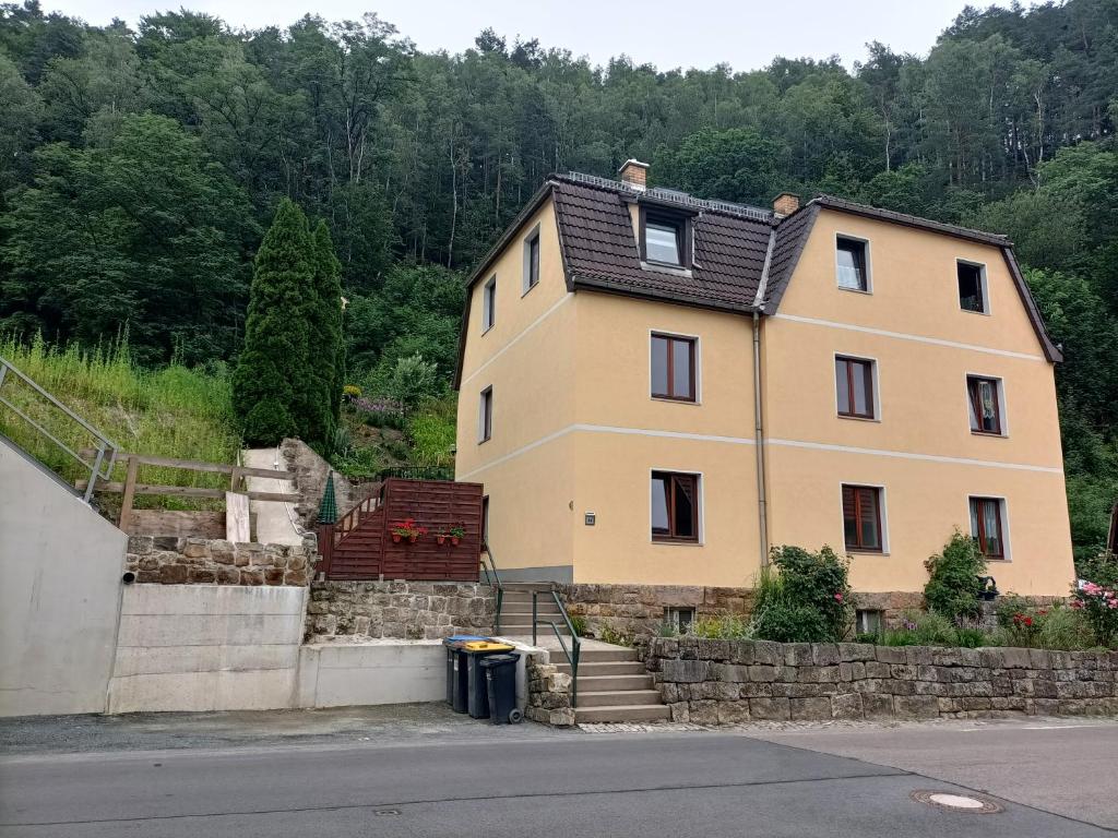Appartement Gohrischstein Blick 44 Hohnsteiner Straße 1Etage, 01814 Rathmannsdorf