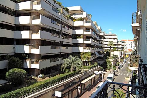 Golden Triangle 2Br/2Ba Cannes france