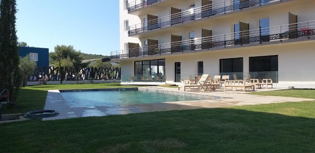 Hôtel Golden Tulip Martigues Provence 12 avenue José Nobre, 13500 Martigues