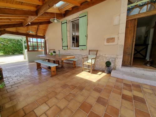 Maison de vacances Gorgeous 5-Bedroom Farm House Lot-et-Garonne Boulegue Doudrac