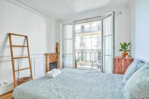 Appartement Gorgeous apartment near the Sacré-Coeur & Montmartre 10 Rue Charles Nodier Paris