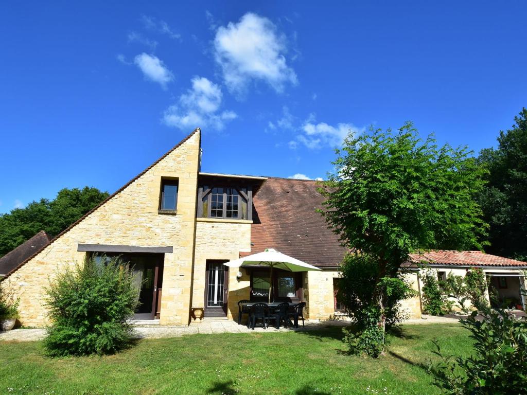 Villa Gorgeous Villa in St Julien De Lampon with Private Pool Centre Nearby , 24370 Carlux