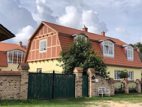 Appartement Gottberger Hof im Herzen des Ruppiner Seenlandes - Wohnung \ Gottberger Dorfstraße 81 Gottberg