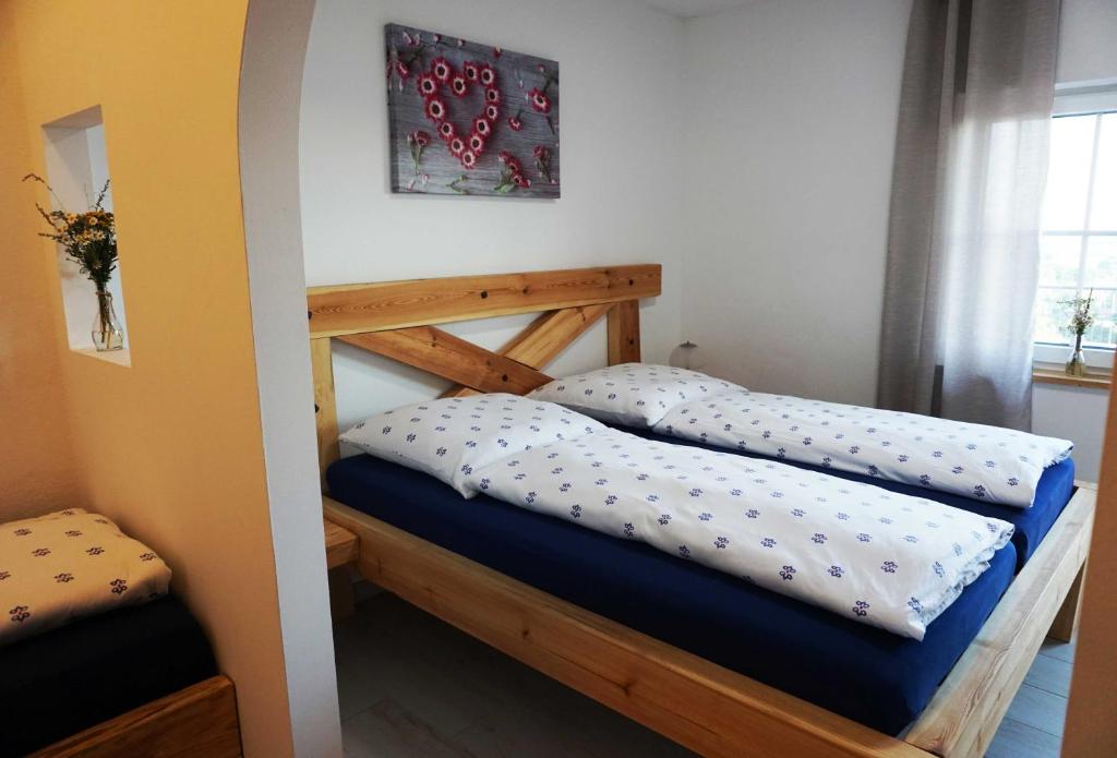 Appartements Gradlhof Am Henger Kühanger 1, 92353 Postbauer-Heng