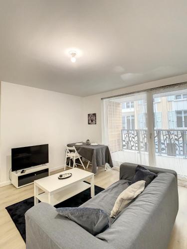 Appartement Grand Appart spacieux terrasse parking 2pers wifi 8 Rue Montfleury Sarcelles