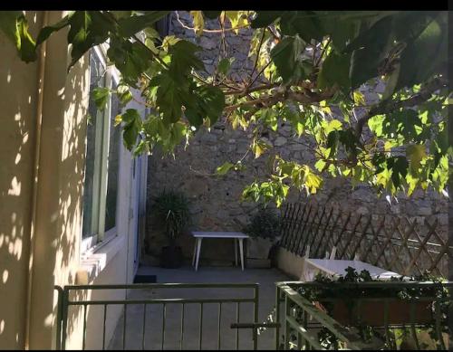 Grand Appartement 6 pers,lumineux,avec terrasse Sud de France Tuchan france