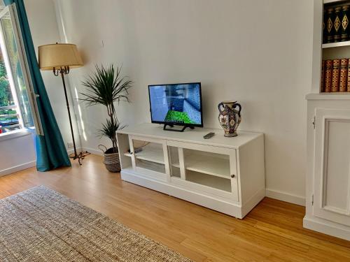 Appartement GRAND Appartement 85m2 centre ville de BIARRITZ 6 pers 34bis Avenue Carnot Biarritz