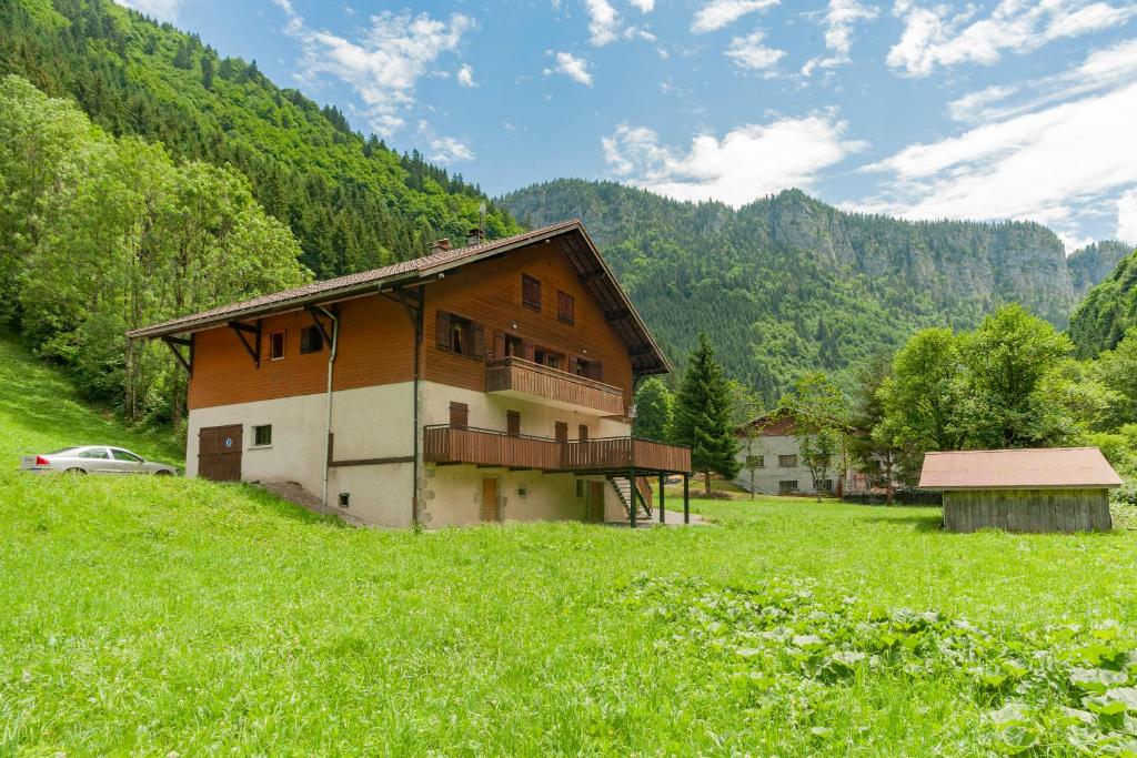 Appartement Grand appartement proche Gd Bornand 1388 RD N°12 du Col de Tame à Thonon-les-Bains, 74130 Entremont