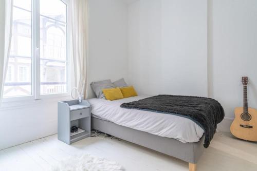 Appartement Grand duplex Montmartre 36 Rue Marguerite de Rochechouart Paris