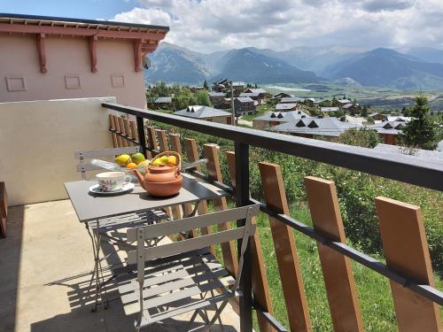 Grand F3 75m2 4/6 pers, jardin terrasse, top vue Font-Romeu-Odeillo-Via france