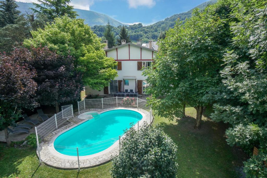 Maison de vacances Grand Gîte Saint-Lary centre pour 15 pers. pouvant accueillir jusqu’à 17 pers. 20 Avenue Sainte-Marie, 65170 Saint-Lary-Soulan