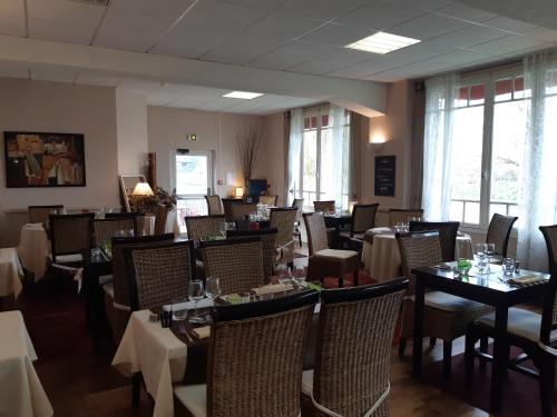Grand Hotel Le Pont Réan france