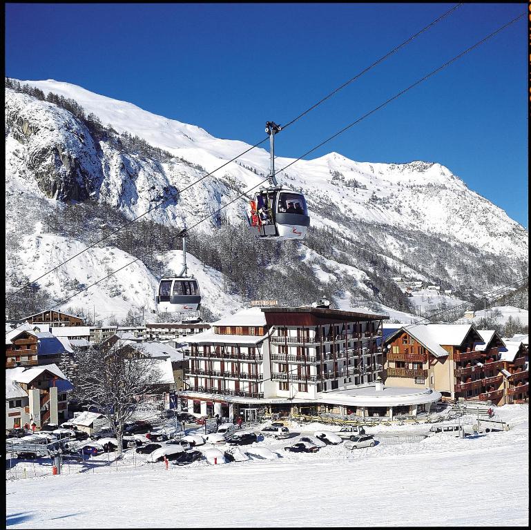 Hôtel Grand Hotel de Valloire et du Galibier Rue des Grandes Alpes, 73450 Valloire