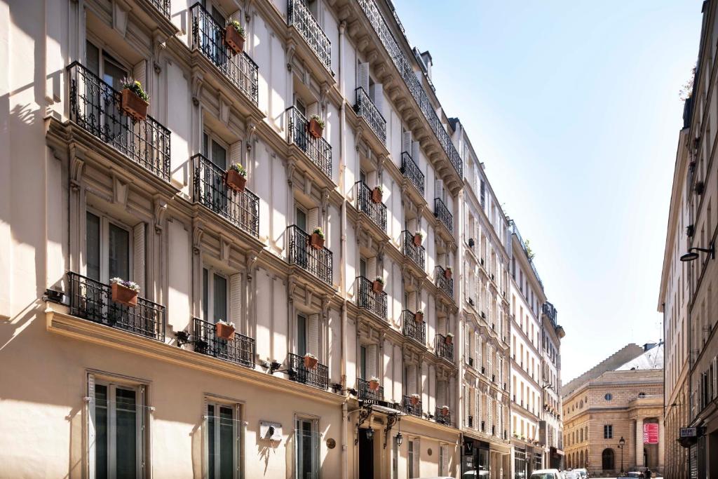 Hôtel Grand Hotel des Balcons 3 rue Casimir Delavigne, 75006 Paris