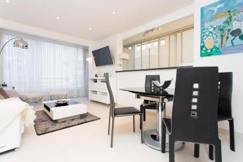 Appartement GRAND HOTEL: New 2 BEDS/ 2 BATHS 1 Rue Victor Cousin Cannes