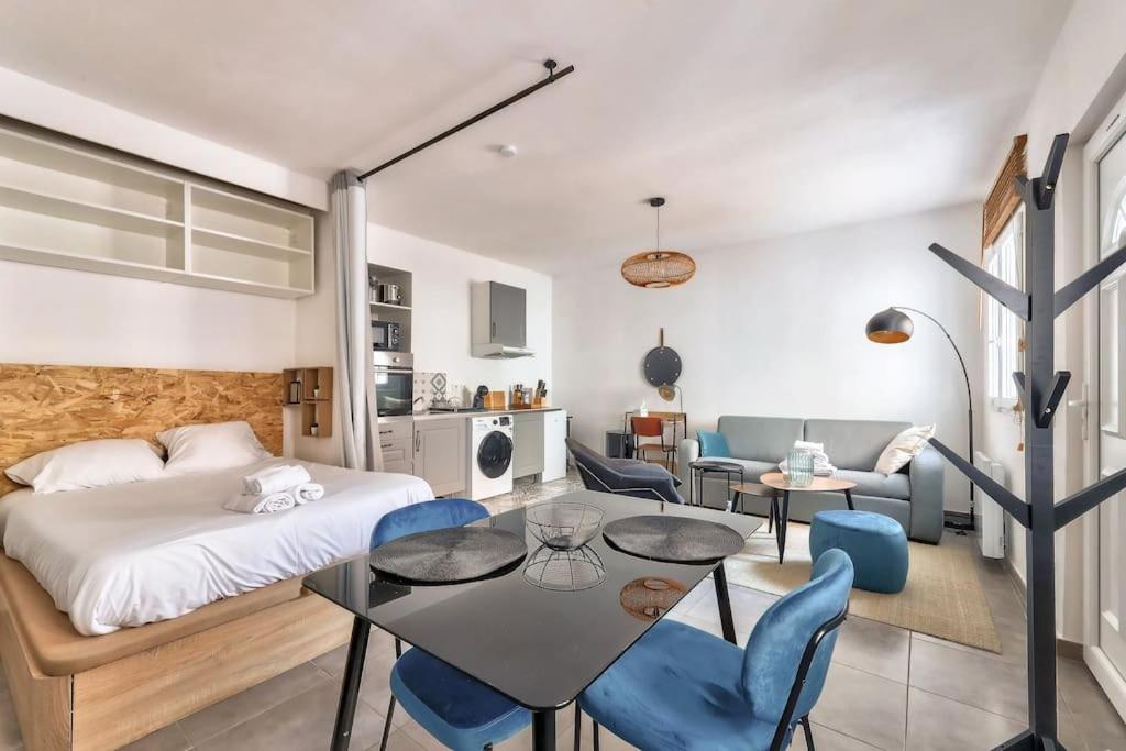Appartement Grand Studio avec terrasse de 20m2 Plage à 10min 4 Rue Olive, 13007 Marseille