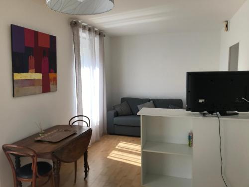 Grand Studio en coeur de ville pour 2 p. Bort-les-Orgues france