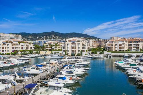 Grand T3 traversant Cannes Marina Mandelieu-la-Napoule france