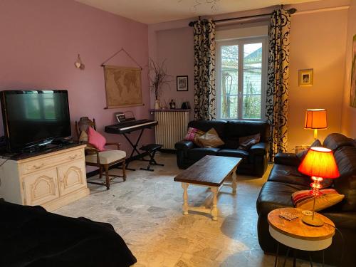 Grande maison au calme Oiry france