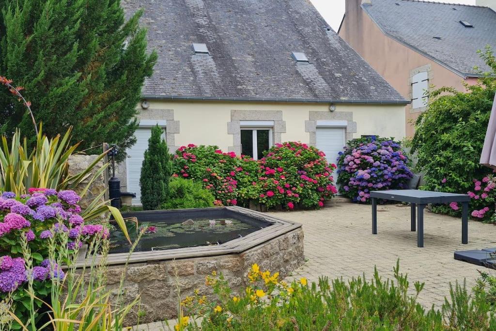 Maison de vacances Grande Maison dans le Bourg de Nevez + jardin 7 Rue de Port Manech, 29920 Névez