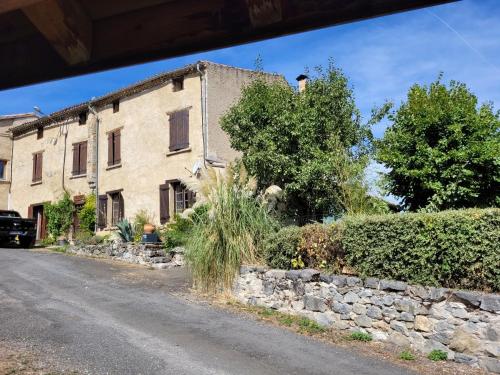 Grande maison de montagne rénovée, du charme Rodome france