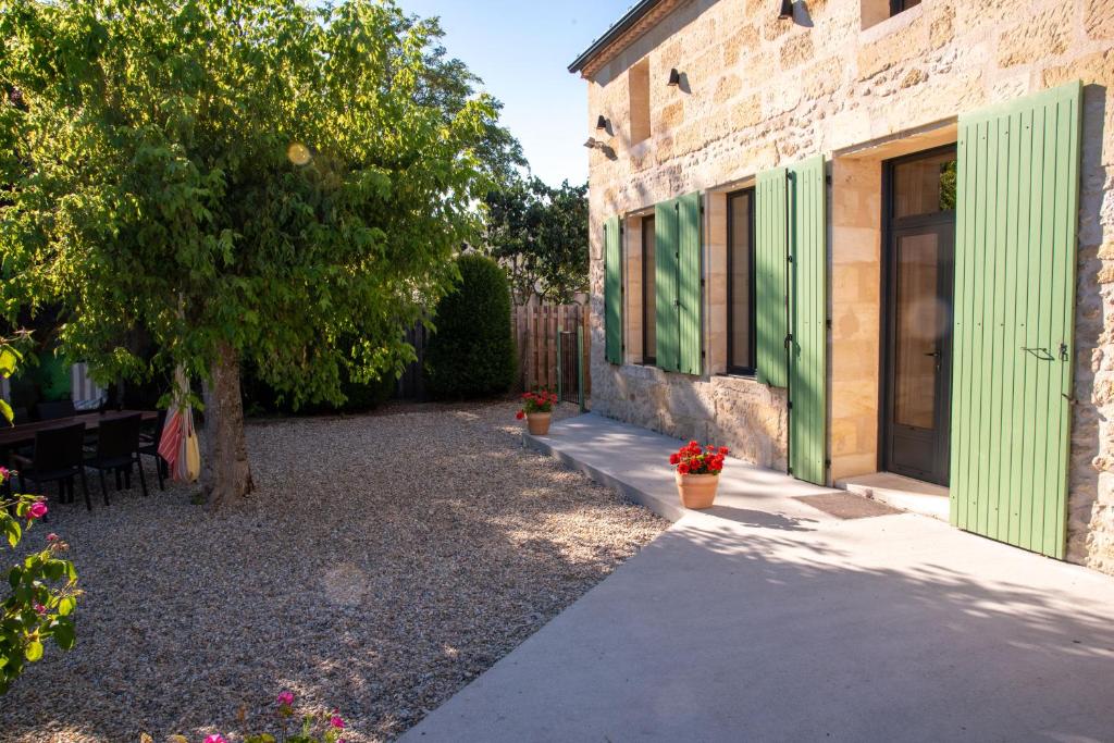 Maison de vacances Grande maison/villa, idéale pour 10 personnes, rénovée en 2015 5 Chemin des Vignes, 33590 Jau-Dignac-et-Loirac